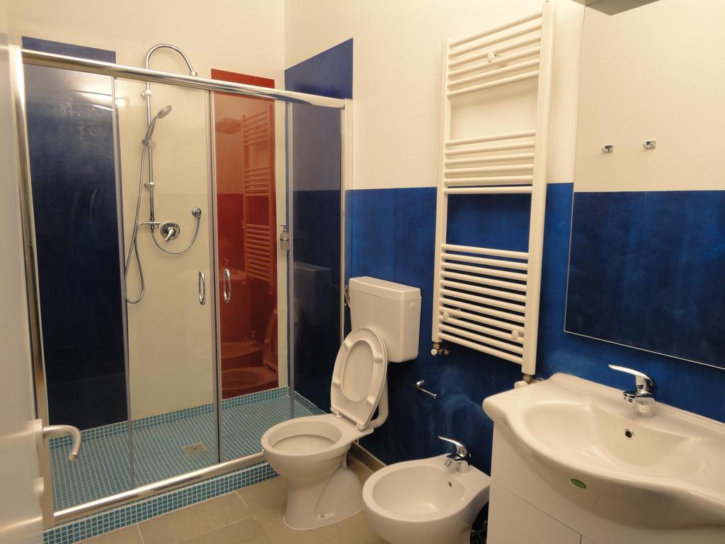 ปาเวีย ออสเตลโล Hostel ภายนอก รูปภาพ