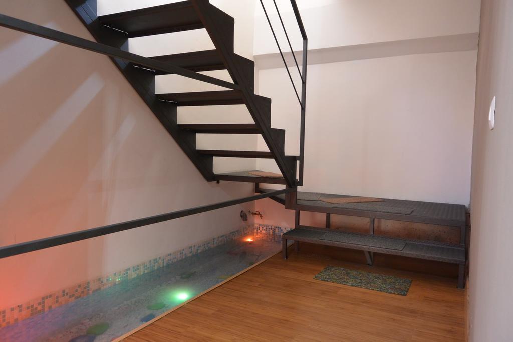 ปาเวีย ออสเตลโล Hostel ภายนอก รูปภาพ