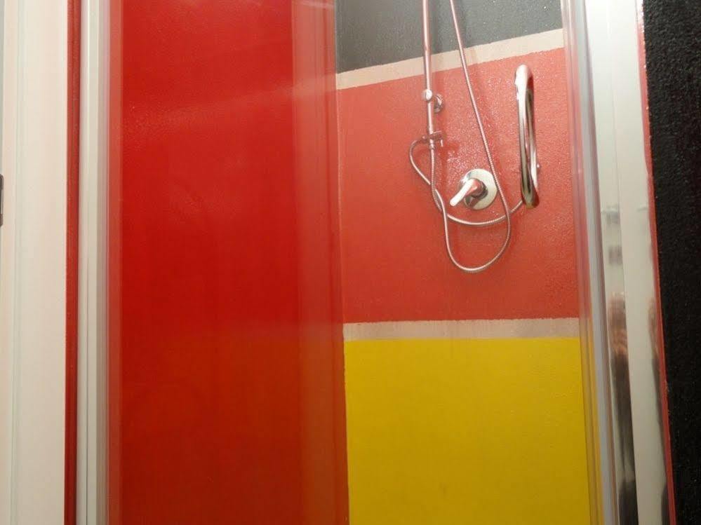ปาเวีย ออสเตลโล Hostel ภายนอก รูปภาพ